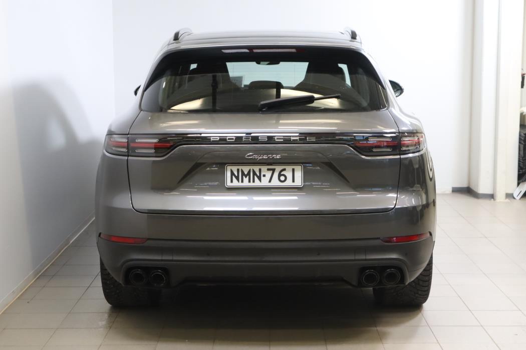 PORSCHE Cayenne 2022