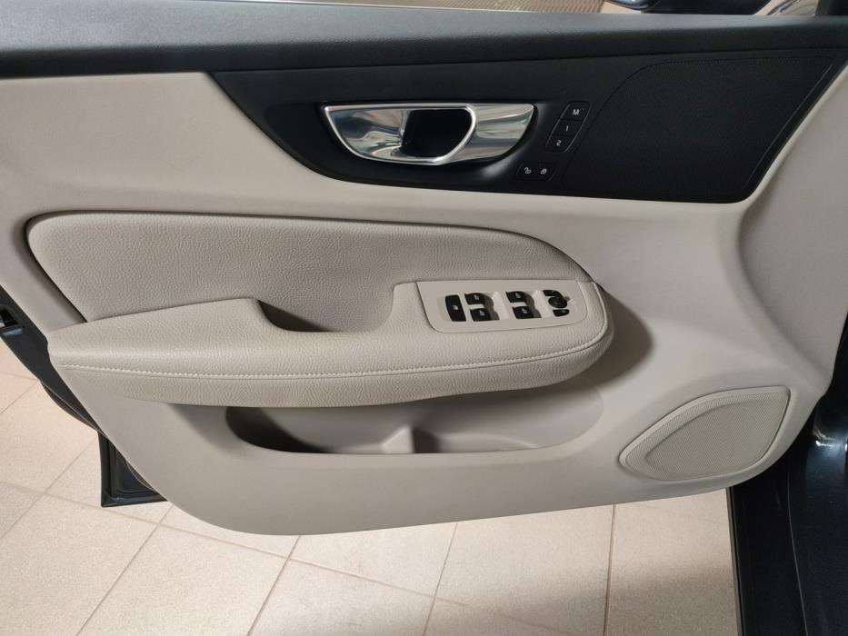 VOLVO S60 2022