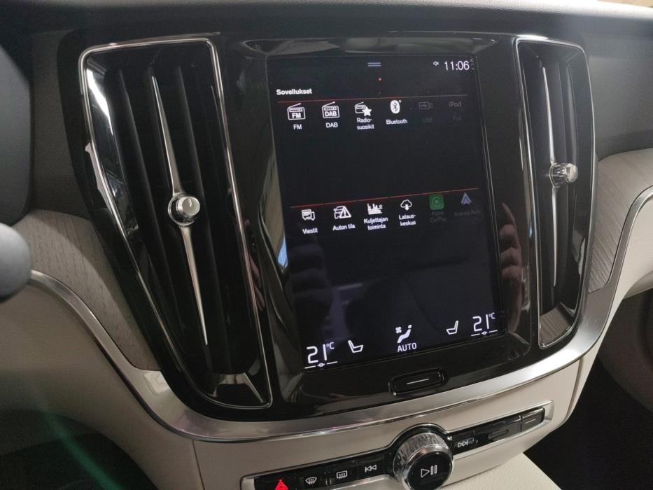 VOLVO S60 2022
