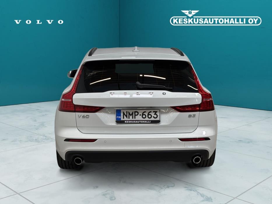 VOLVO V60 2022