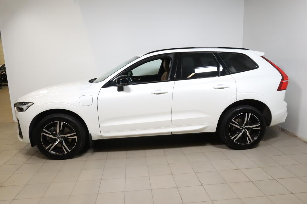 VOLVO XC60 2023