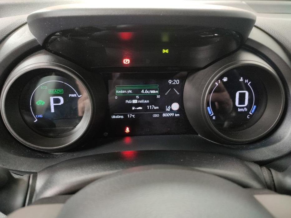 TOYOTA Yaris 2021