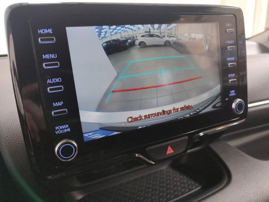 TOYOTA Yaris 2021