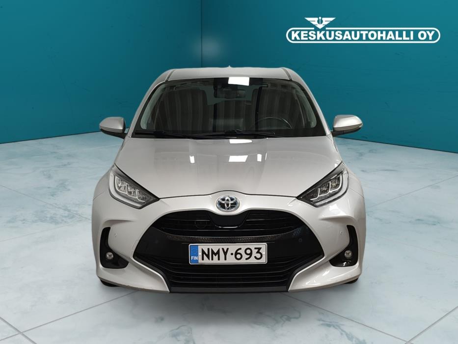 TOYOTA Yaris 2021