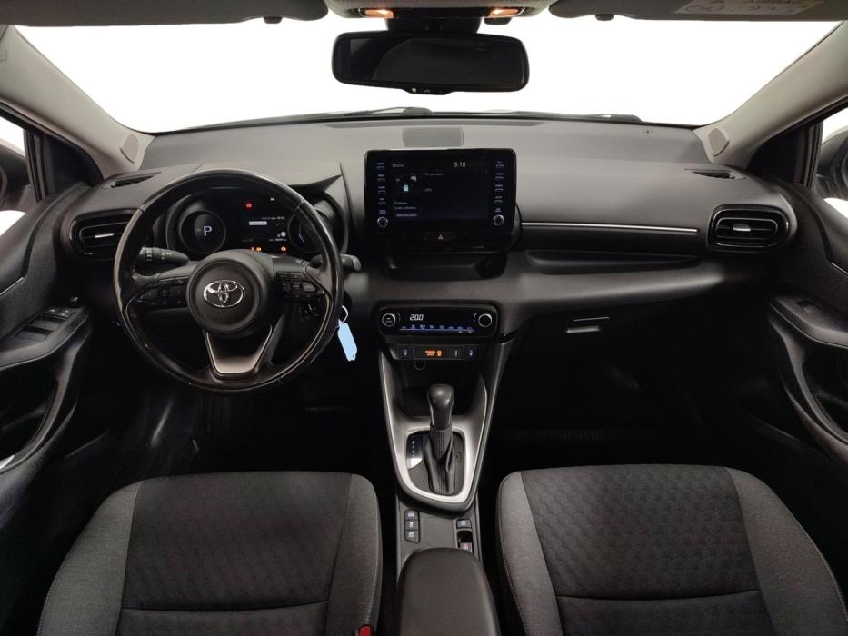TOYOTA Yaris 2021