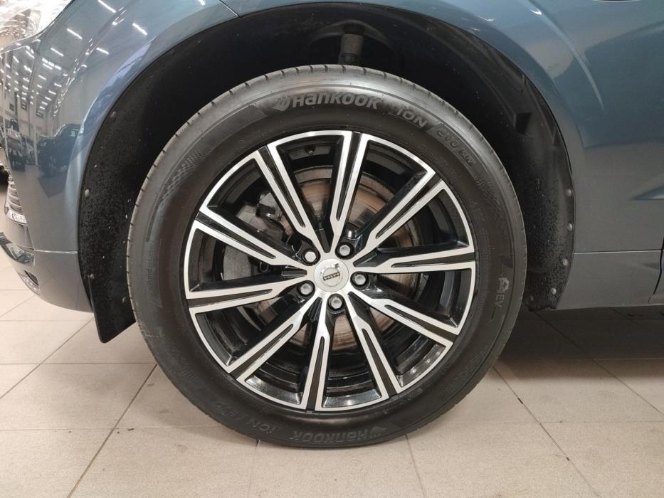 VOLVO XC60 2021
