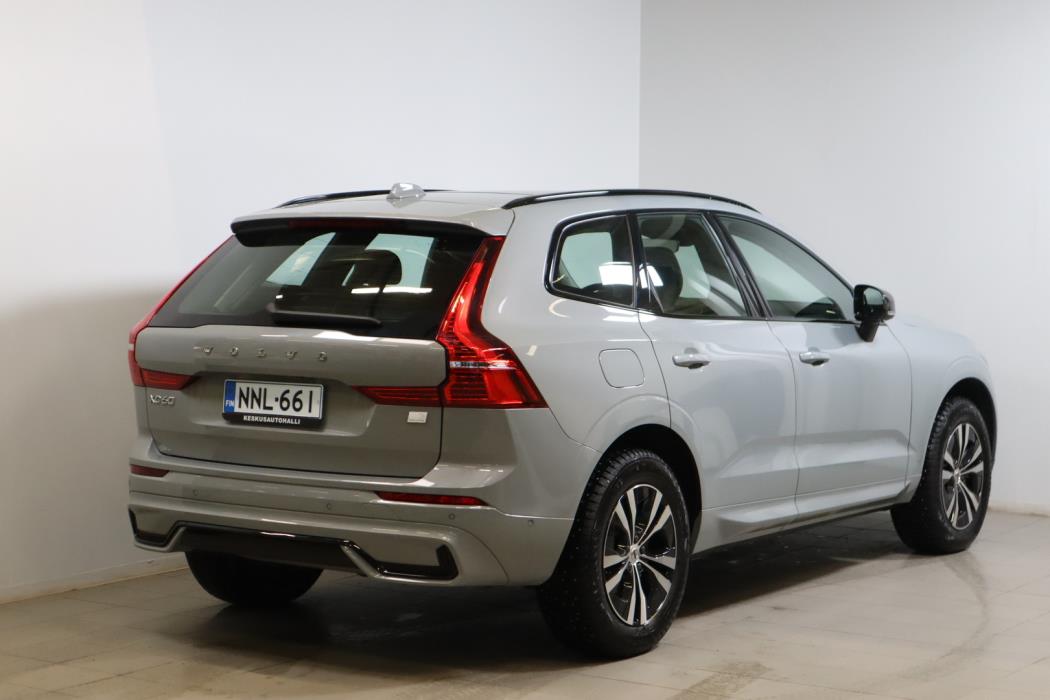 VOLVO XC60 2024