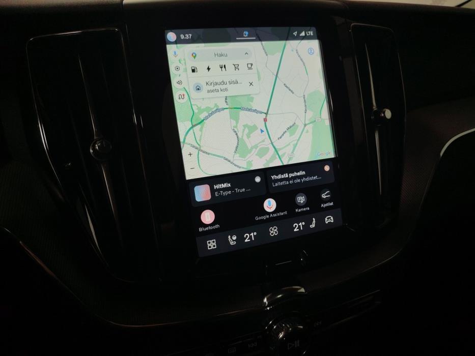 VOLVO XC60 2025