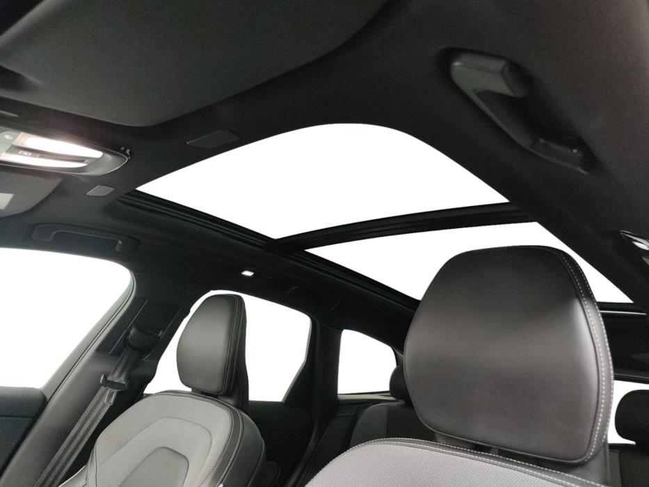 VOLVO XC60 2026
