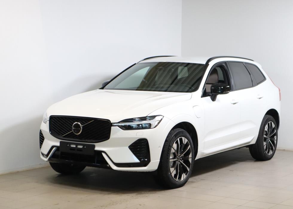 VOLVO XC60 2026