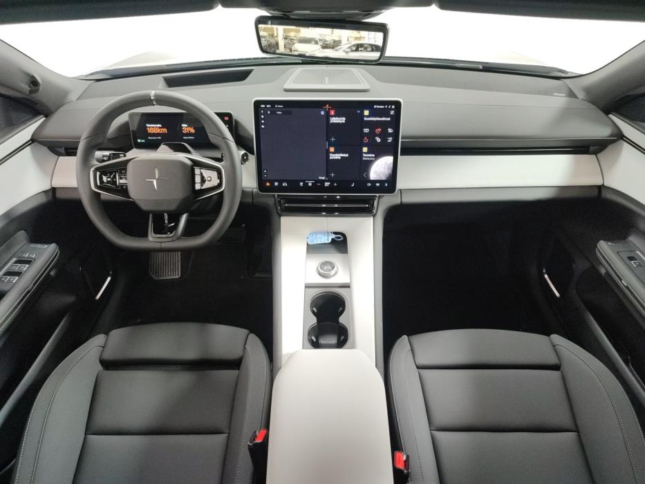 POLESTAR 4 2026