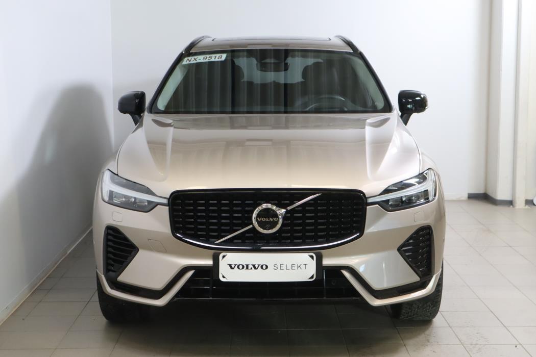 VOLVO XC60 2025