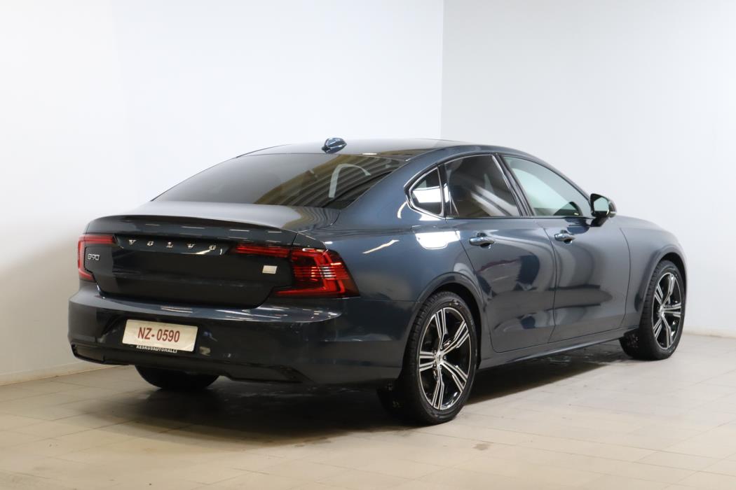 VOLVO S90 2024
