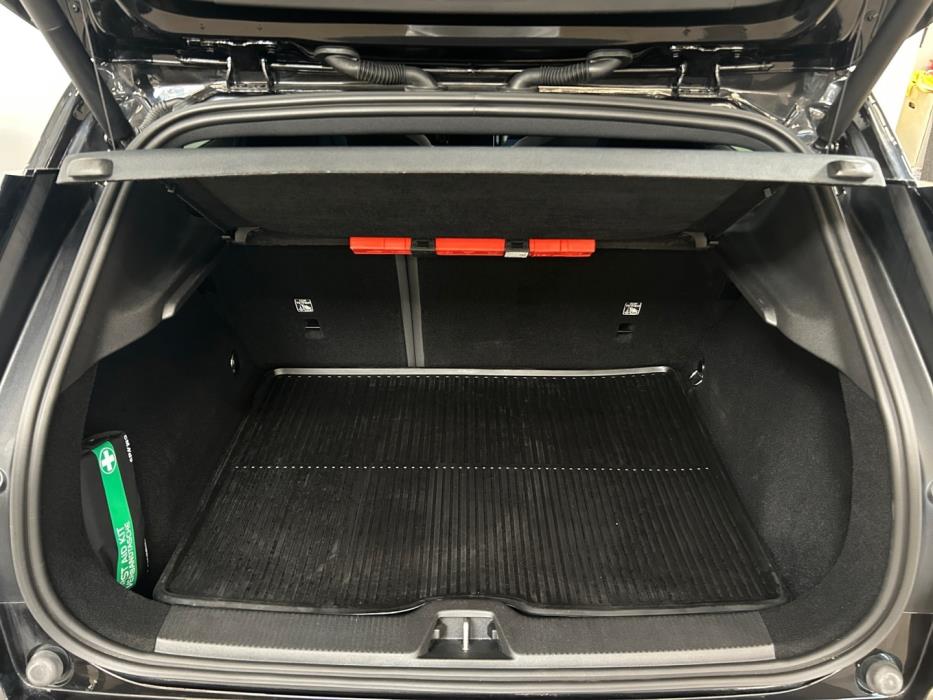 VOLVO EX30 2025