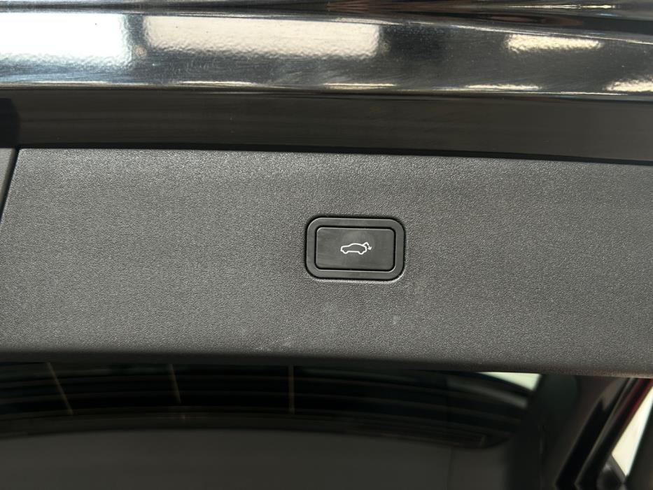 VOLVO EX30 2025