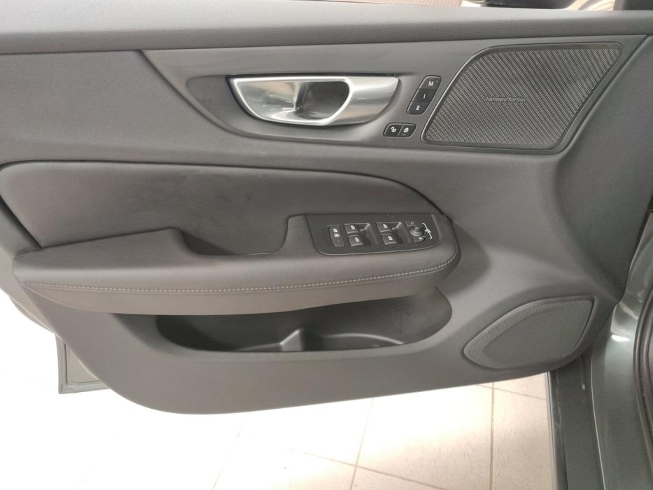 VOLVO V60 2026