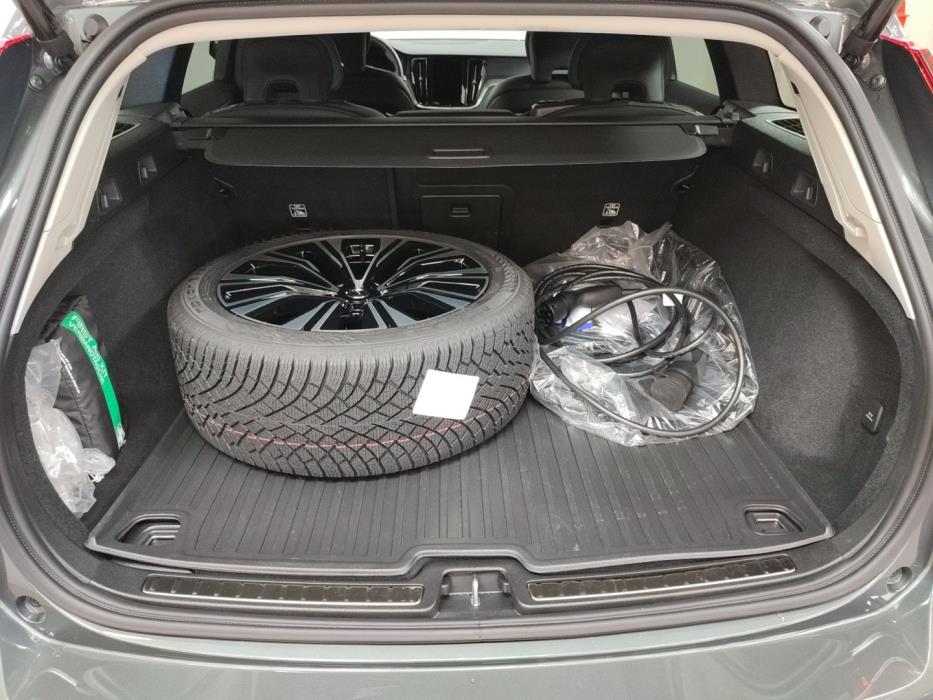 VOLVO V60 2026