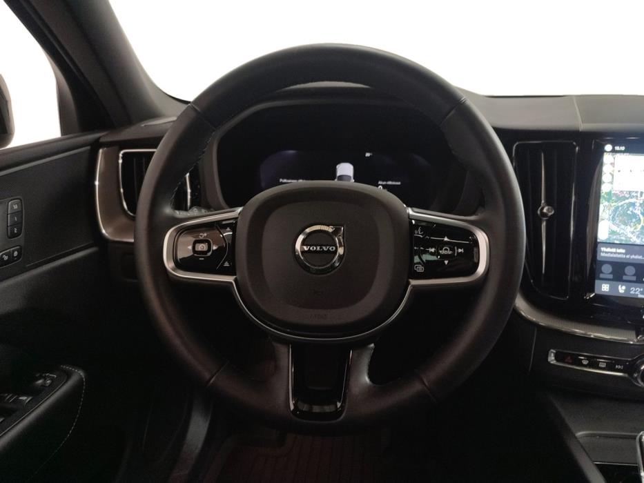 VOLVO XC60 2025