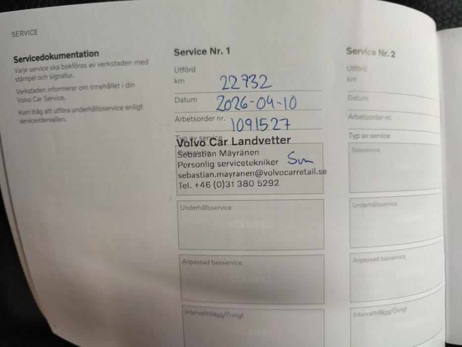 VOLVO XC60 2025