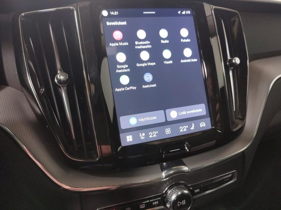 VOLVO XC60 2025