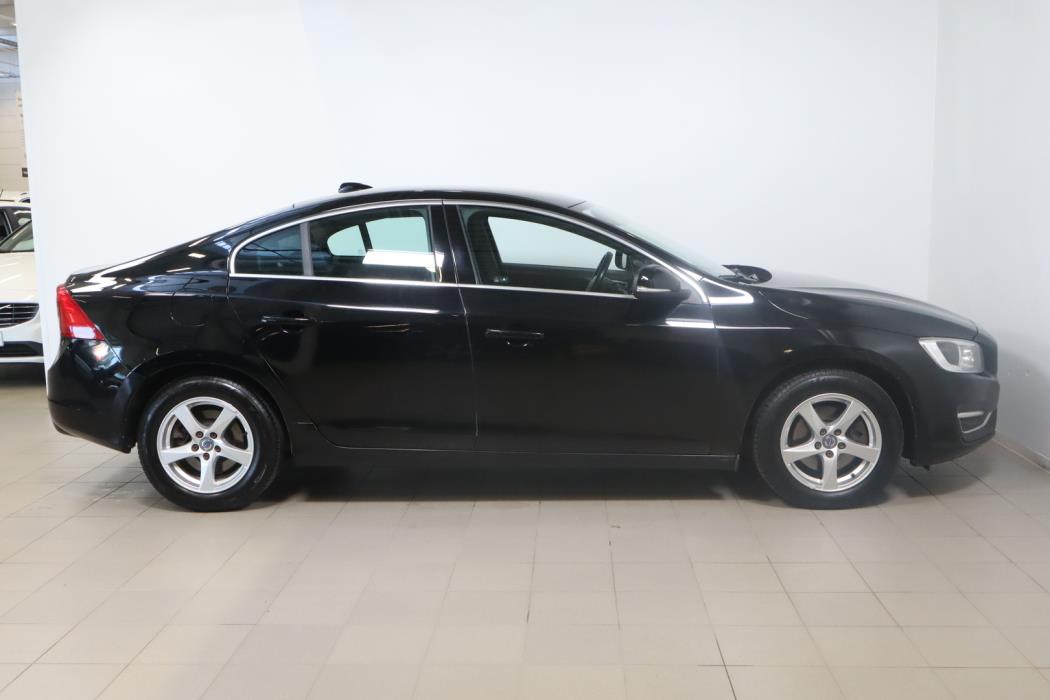 VOLVO S60 2016