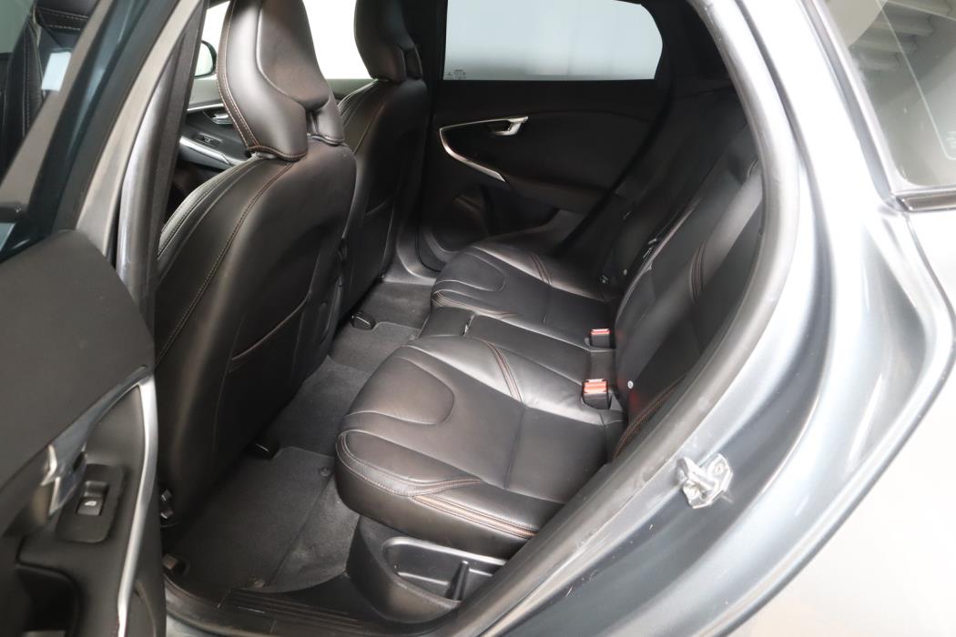 VOLVO V40 Cross Country 2017