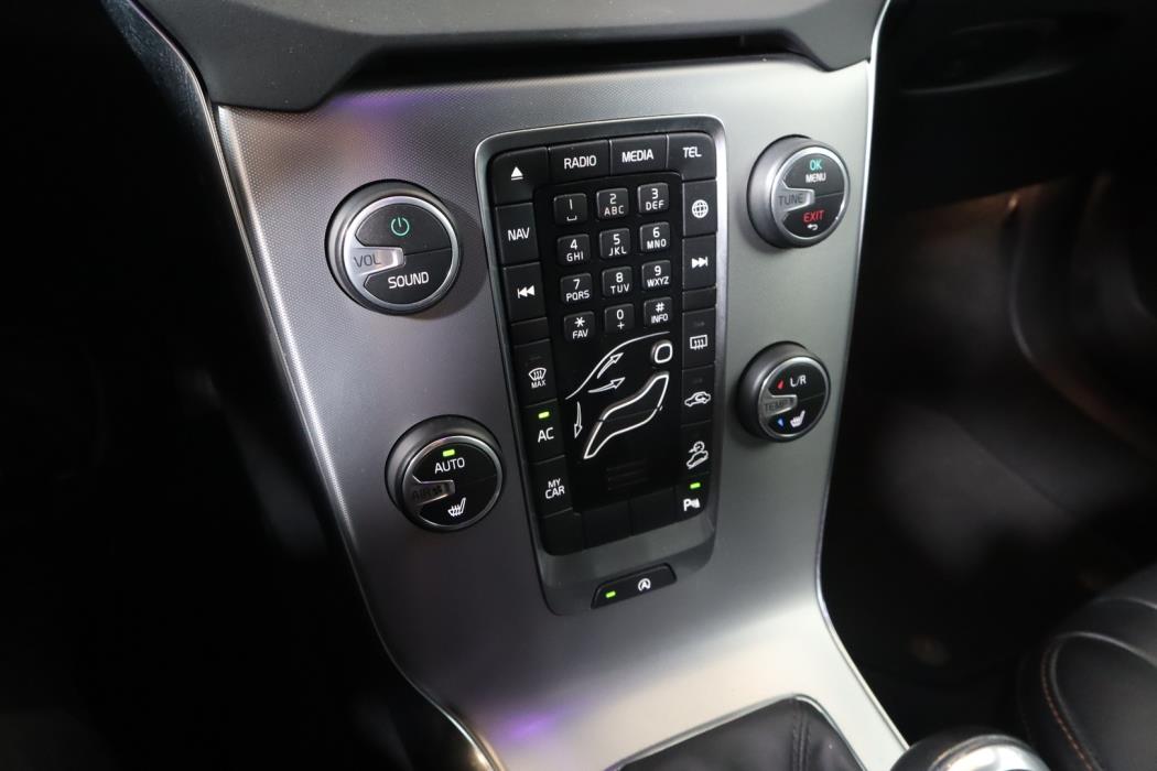 VOLVO V40 Cross Country 2017