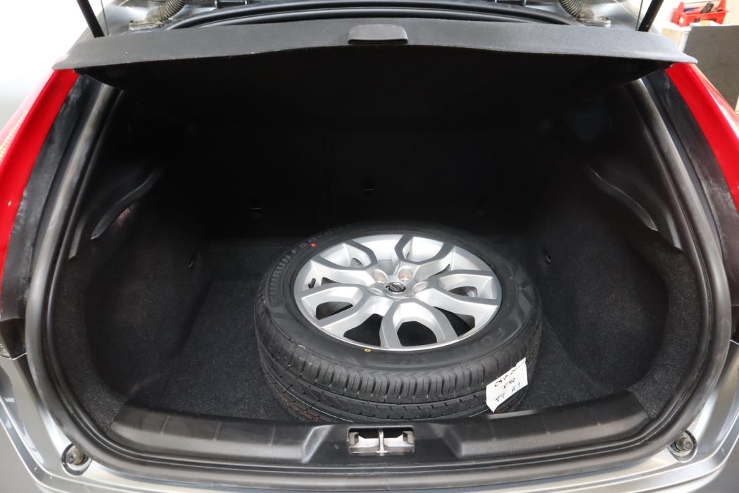 VOLVO V40 Cross Country 2017