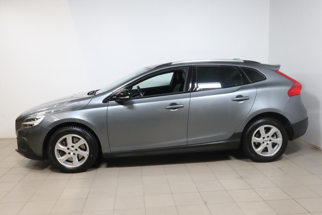 VOLVO V40 Cross Country 2017