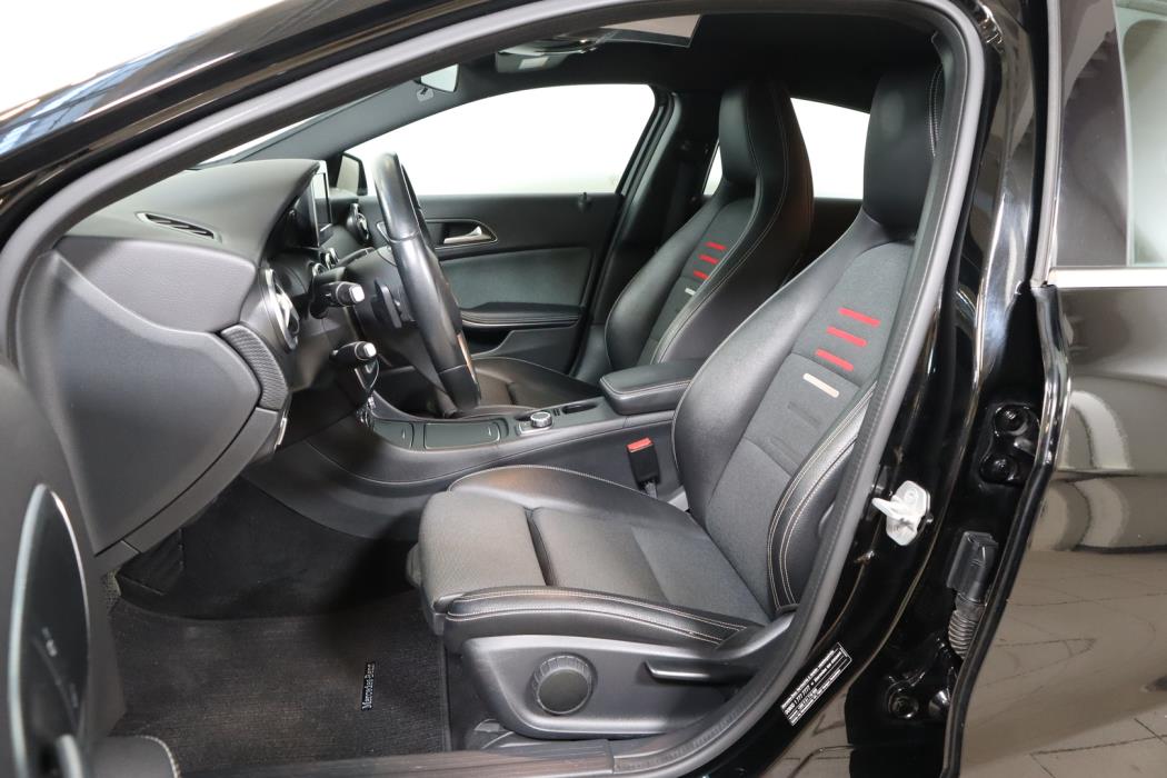 MERCEDES-BENZ A 2017