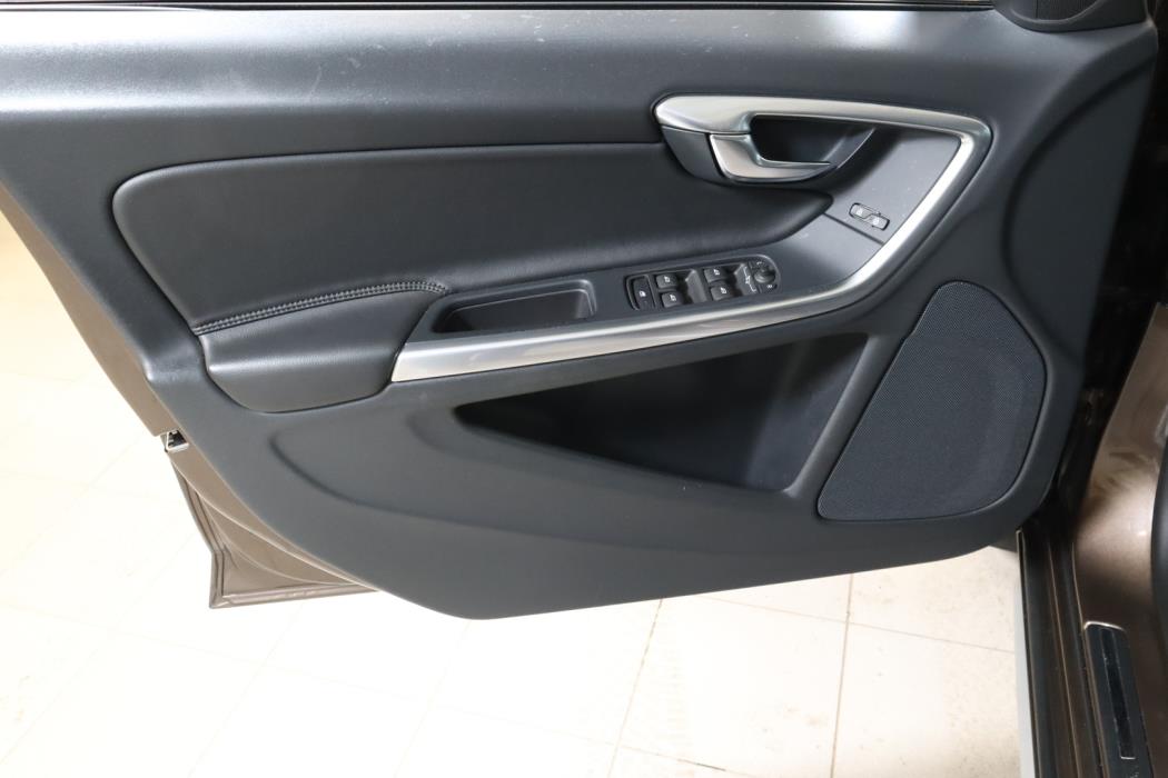 VOLVO V60 Cross Country 2018