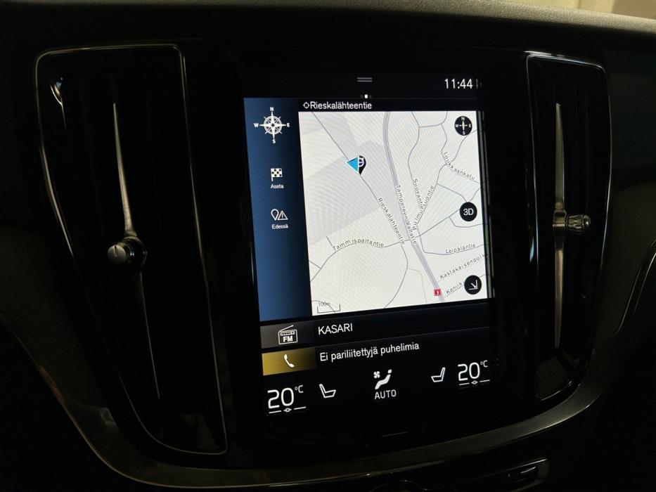 VOLVO V60 2021