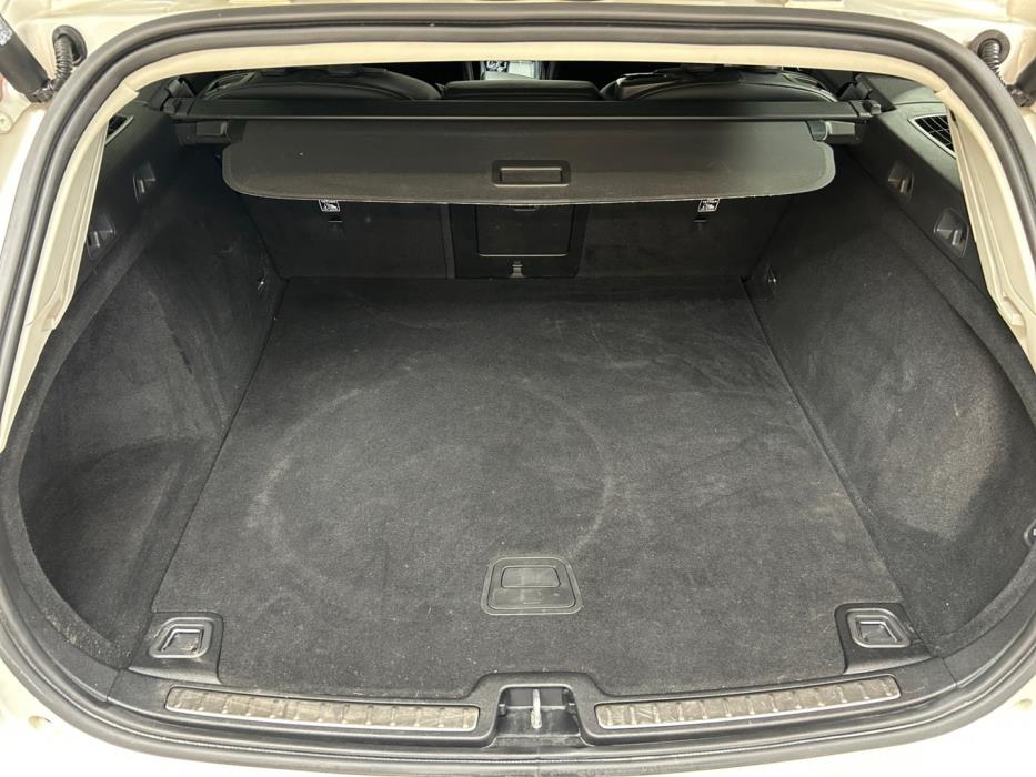 VOLVO V60 2021