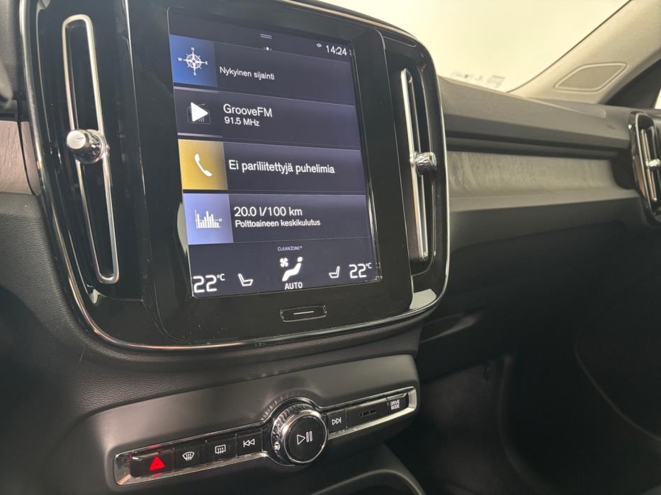 VOLVO XC40 2020