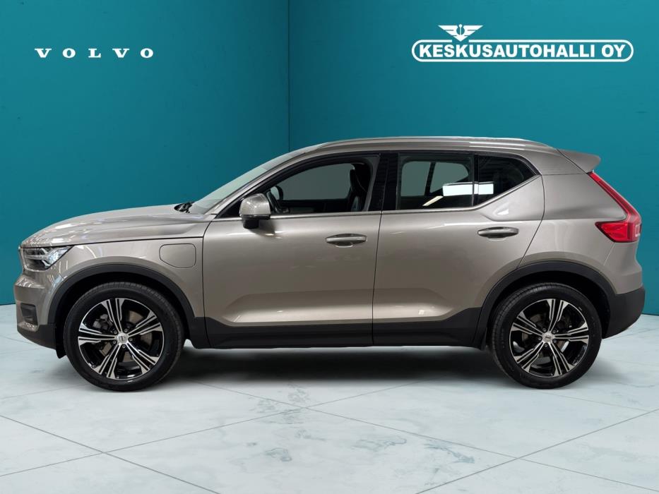 VOLVO XC40 2020