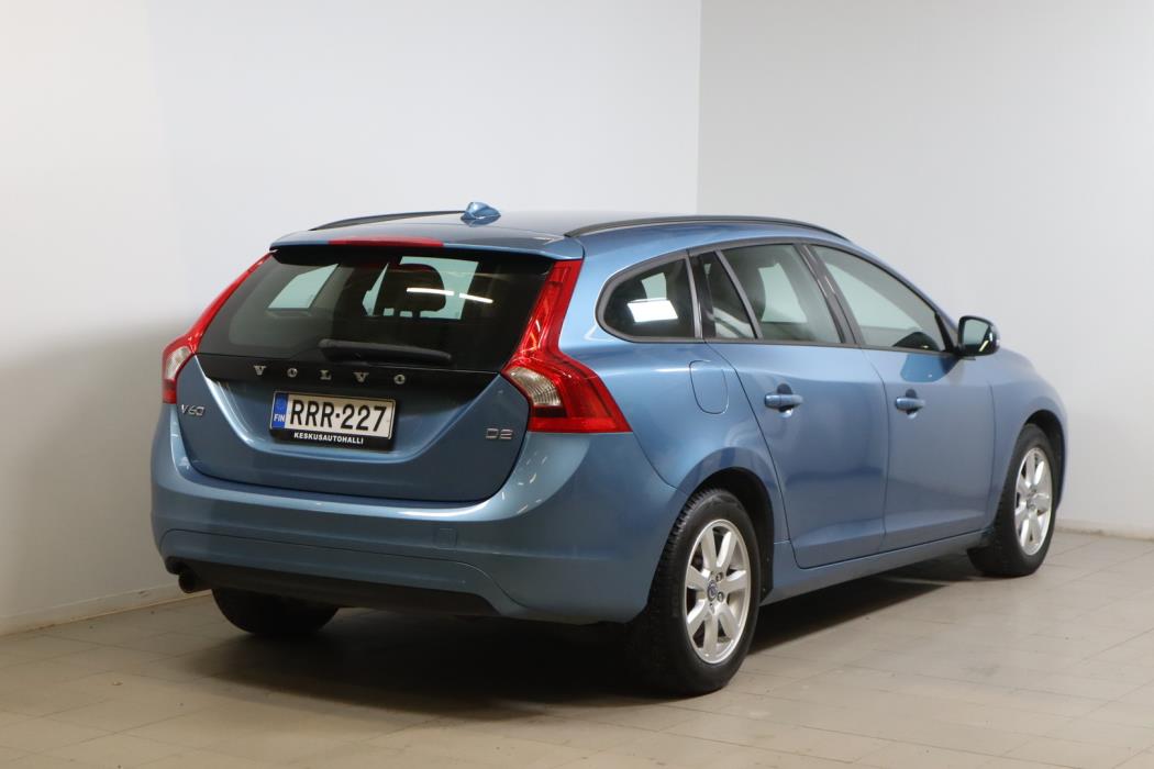 VOLVO V60 2014