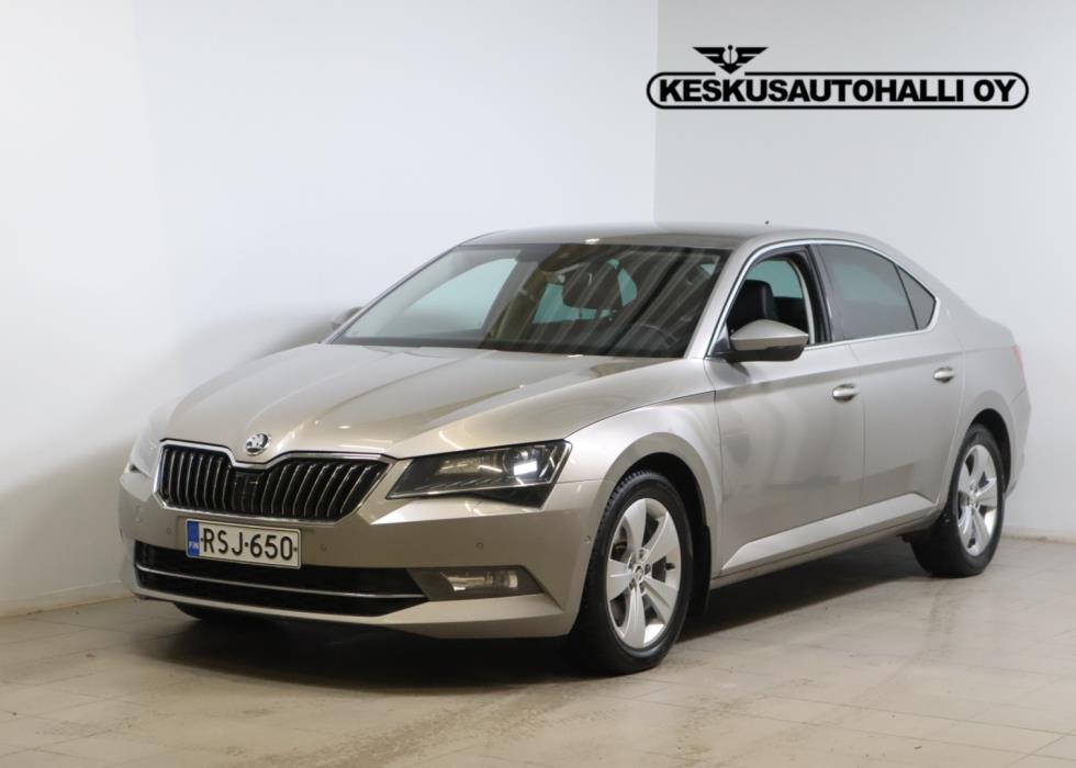 SKODA Superb 2016