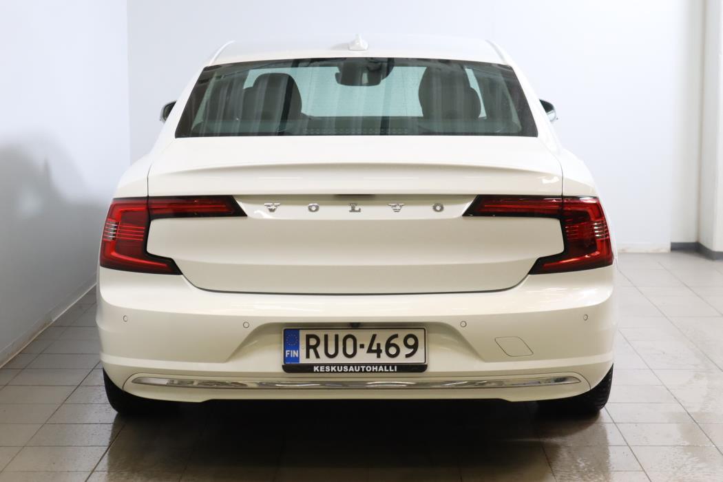 VOLVO S90 2021