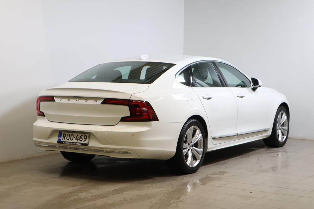 VOLVO S90 2021