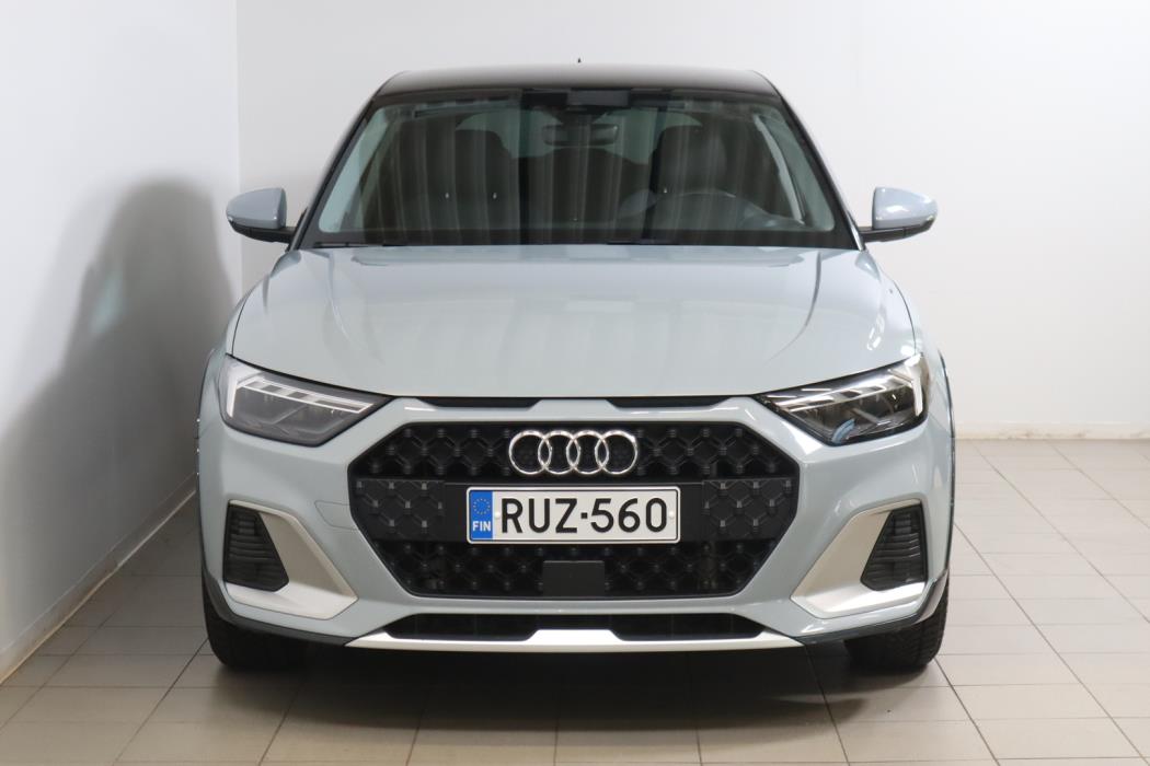 AUDI A1 2023