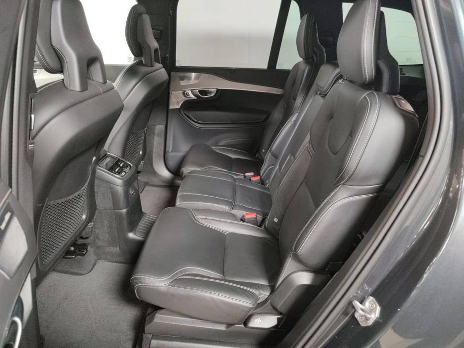 VOLVO XC90 2021