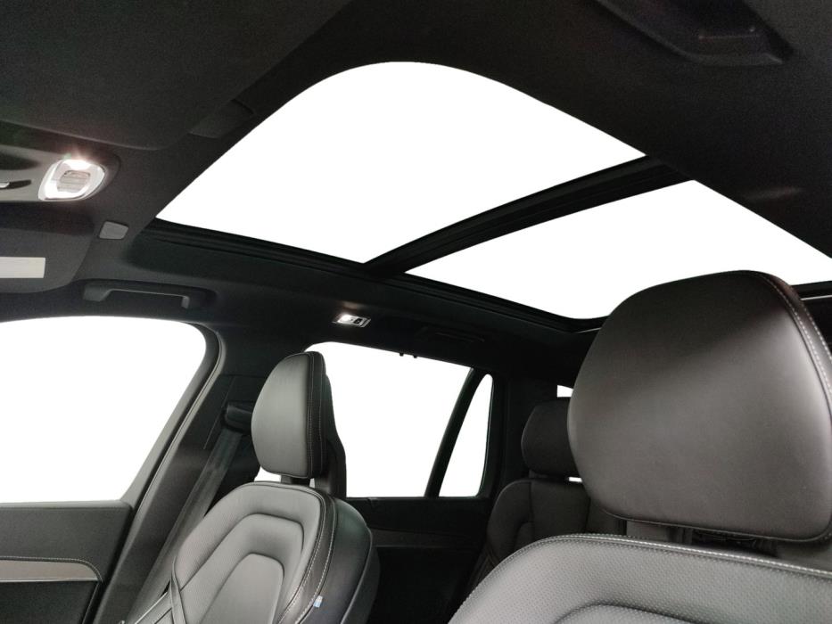 VOLVO XC90 2021