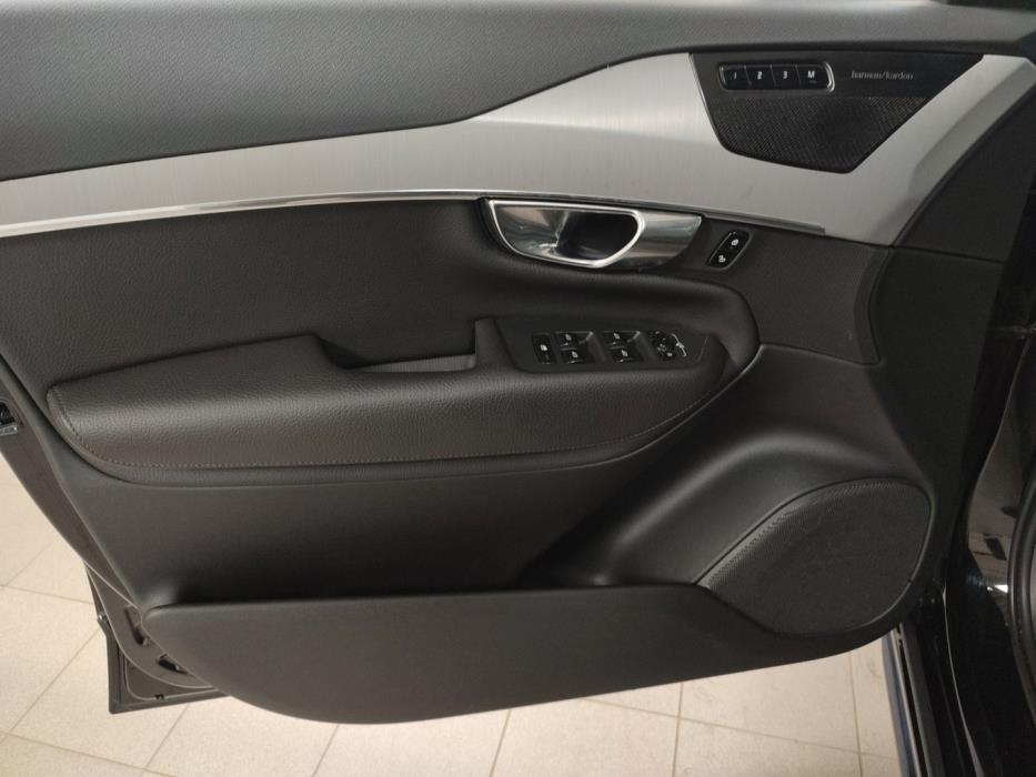 VOLVO XC90 2022