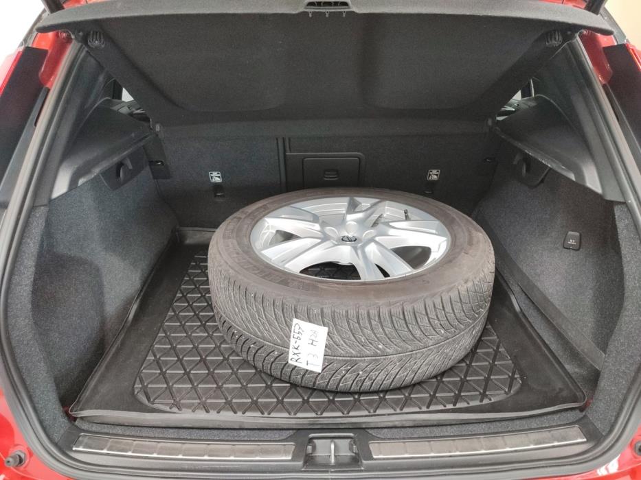 VOLVO XC40 2021