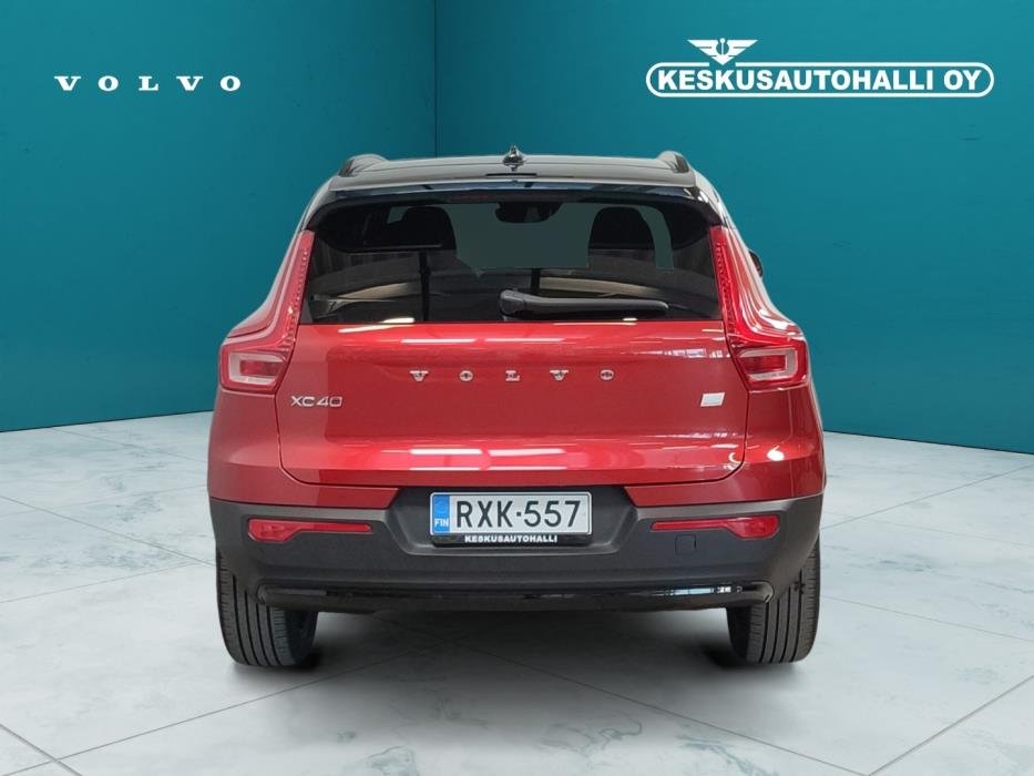 VOLVO XC40 2021