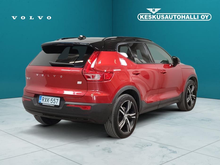 VOLVO XC40 2021