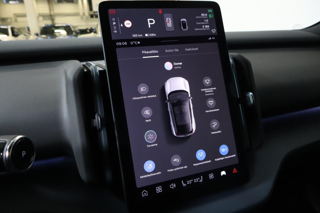 VOLVO EX30 Cross Country 2025