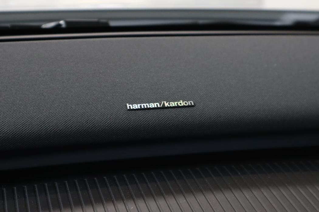 VOLVO EX30 Cross Country 2025