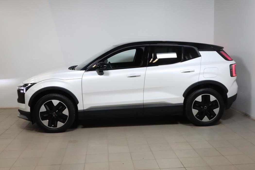 VOLVO EX30 Cross Country 2025
