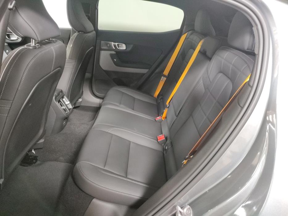 POLESTAR 2 2026